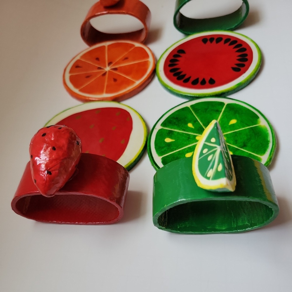 VTG 8 Folk Art‎ Paper Mache Napkin Rings and 8 Coasters Lot Fruit Mexican Bright - Picture 7 of 10